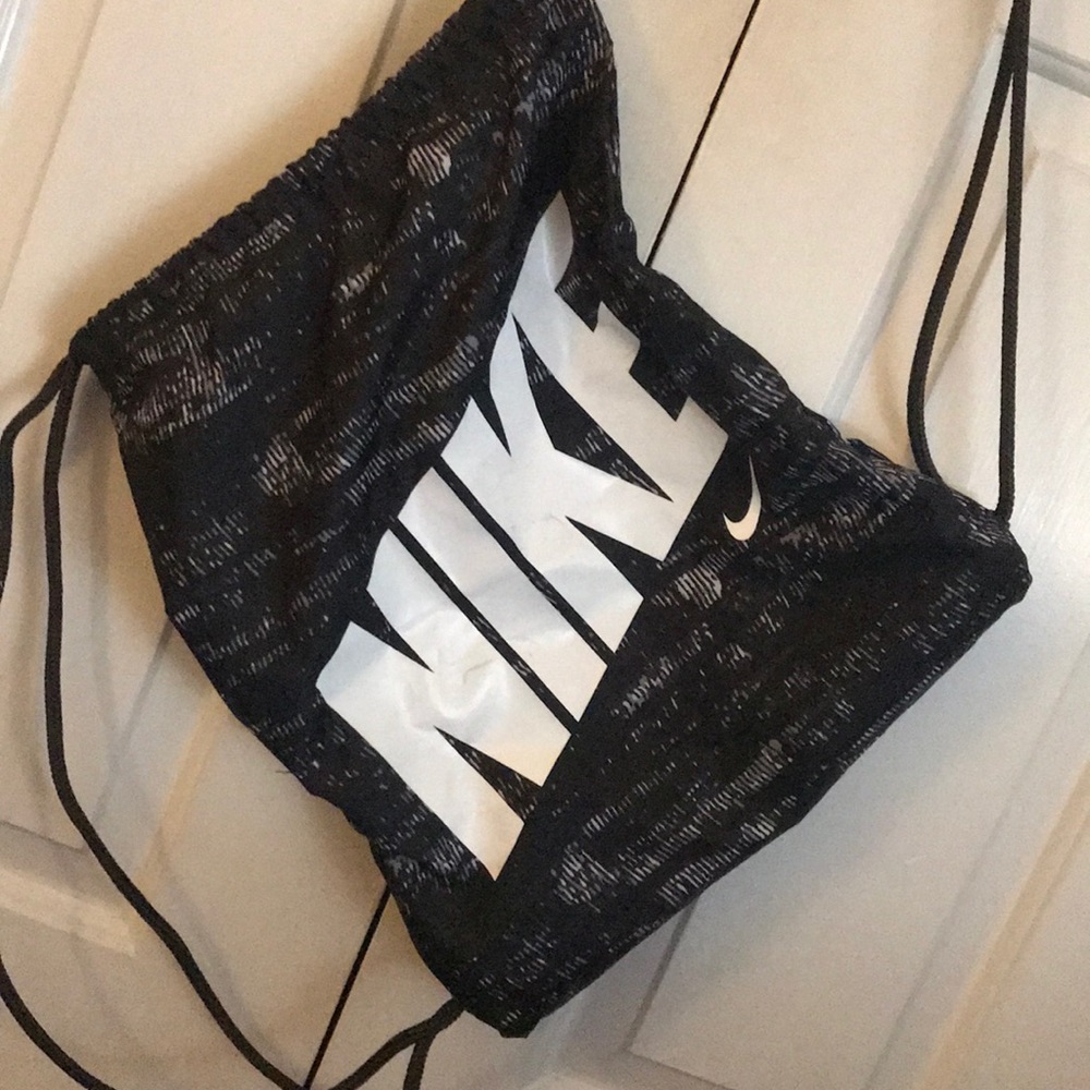 Nike draw string bag